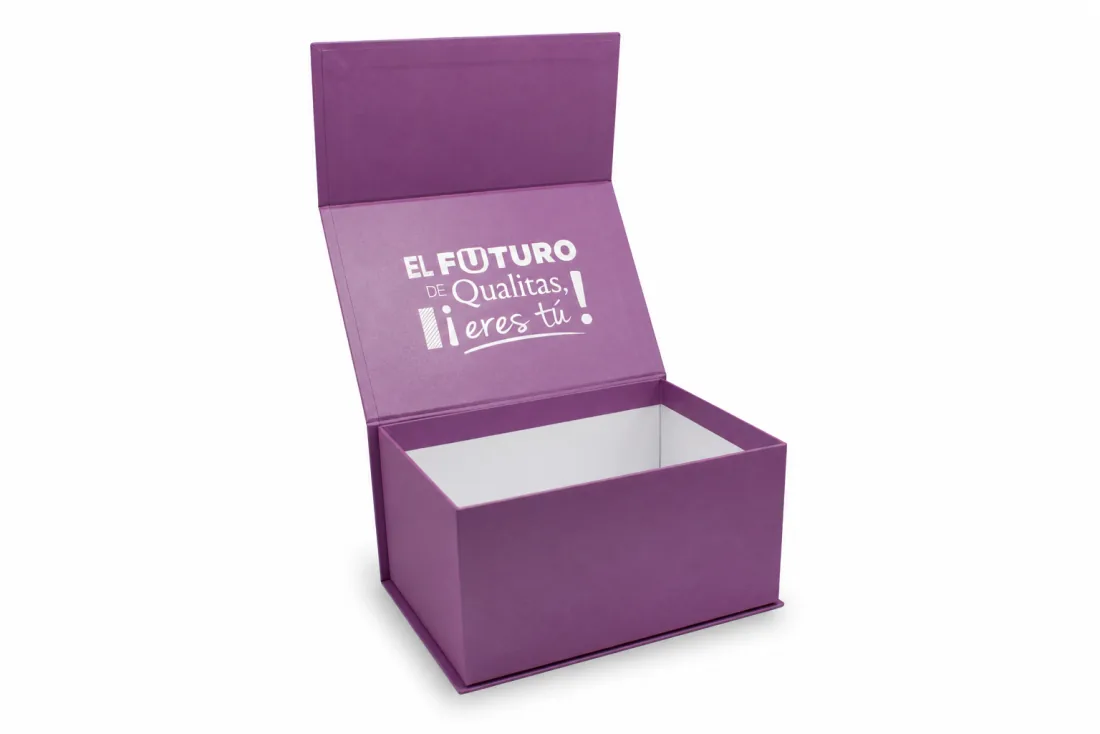 Caja rígida personalizada con cierre de imán desarrollada por CREARTON®
